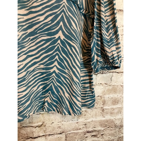 New Directions Babydoll Top Womens Large Teal & Tan Zebra Animal Print Flowy - Picture 7 of 13